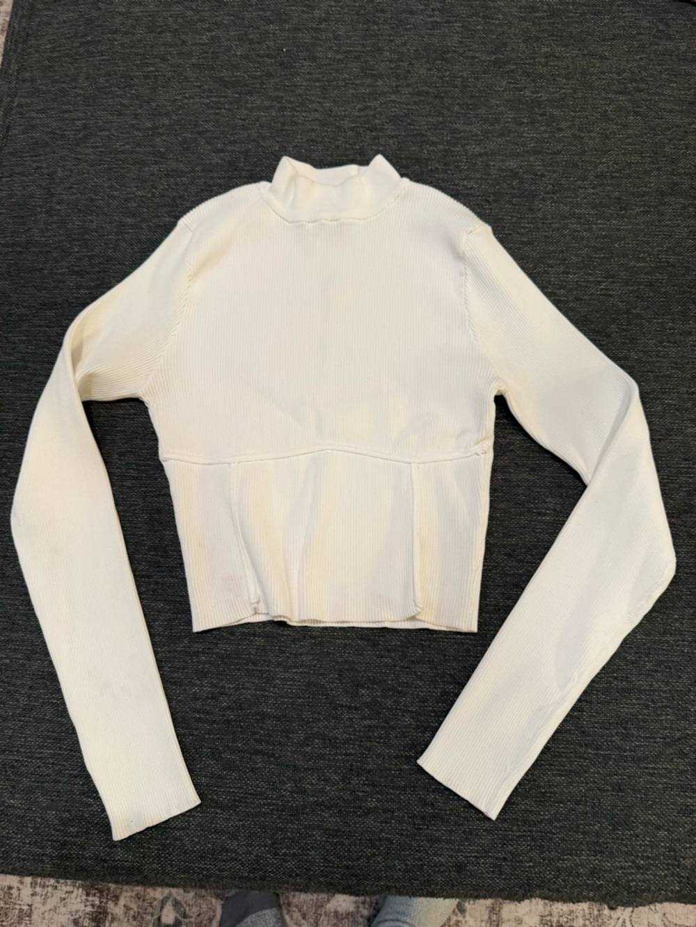 H&M white Women's Ribbed Mock Neck cute structure Long Sleeve Top L